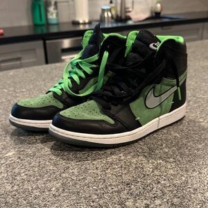 Nike Black and Green High-Top Sneakers